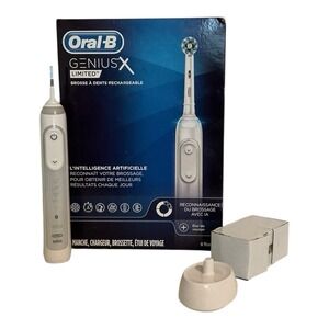Oral-B - Genius X Limited (White) - Rechargeable Toothbrush Kit